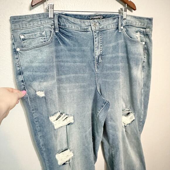 Torrid Boyfriend Straight Blue Jeans No Way Jose Distressing Plus Size 28 - New - Picture 3 of 11